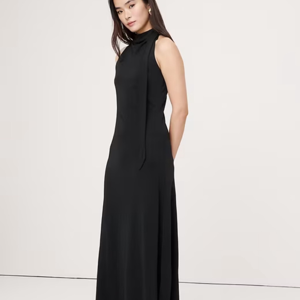 Elegant Maxi Dress in Dark Purple/Brown